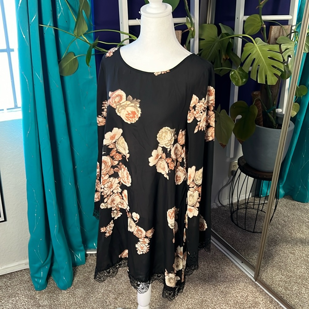 Black Floral Sheath Dress